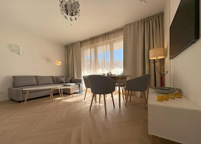 Baltic White Diuna Supernovi * 格丁尼亚